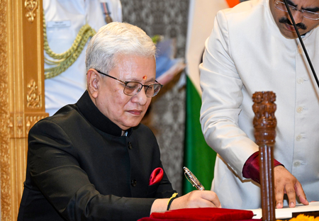 महाराष्ट्र के राज्यपाल ने विश्वविद्यालयों की राष्ट्रीय रैंकिंग बेहतर करने की अपील की