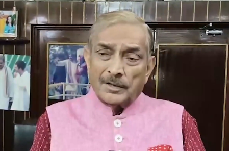 संघ प्रमुख के स्पीच पर विपक्षी नेताओं की प्रतिक्रिया, बोले- उनको यह भाषण आरएसएस और भाजपा कार्यकर्ताओं को देना चाहिए