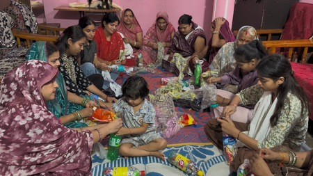 'मन की बात' में गूंजी ब्यावरा की पर्यावरण संरक्षण क्रांति, प्लास्टिक कचरे से महिलाएं बना रहीं उपयोगी वस्तुएं