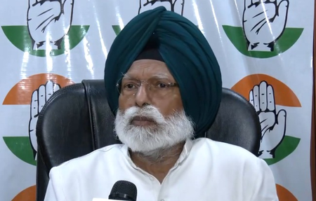 पंजाब कांग्रेस में अंदरूनी कलह नहीं, यह पार्टी का आंतरिक लोकतंत्र है : अमर सिंह