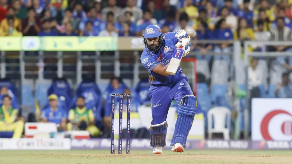 MI vs CSK Highlights:&nbsp;रोहित शर्मा ने तो बल्ला चलते ही रच दिया इतिहास, IPL से खत्‍म की शिखर धवन की बादशाहत