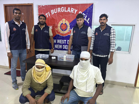 दिल्ली पुलिस ने करोल बाग और पालम विलेज इलाके में चोरी की घटनाओं में शामिल चार आरोपियों को किया गिरफ्तार