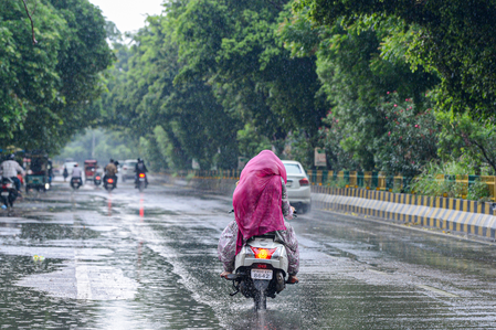 ओडिशा और गुजरात में आईएमडी का रेड अलर्ट, अगले 2-3 घंटे में भारी बारिश का अनुमान