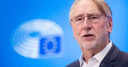 ट्रंप की ग्रीनलैंड मुद्दे पर धमकी: यूरोपीय संघ ने जवाबी कार्रवाई की तैयारी तेज की