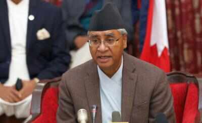 नेपाल: पांच महीने बाद स्वदेश लौटे पूर्व पीएम देउबा