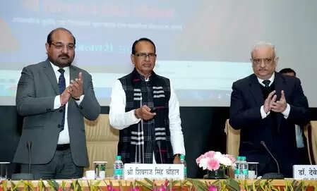 शिवराज सिंह चौहान ने आईसीएआर विकसित 25 फसलों की 184 नई किस्में राष्ट्र को किया समर्पित