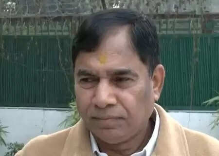 ममता बनर्जी ने पद का दुरुपयोग किया, दस्तावेज ईडी को जमा कराएं : योगेंद्र चंदोलिया