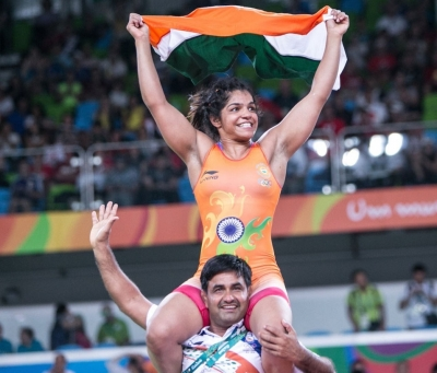 साक्षी मलिक: बचपन में ही हुआ कुश्ती से लगाव, 12 साल की उम्र में शुरू की ट्रेनिंग, ओलंपिक में मेडल जीतने वाली बनीं पहली भारतीय महिला रेसलर