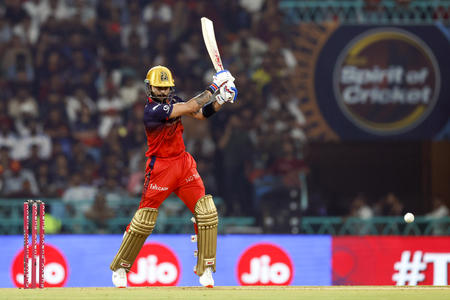 आईपीएल : चार बल्लेबाज बल्लेबाज ही बना सके हैं एक सीजन में 800 से ज्यादा रन