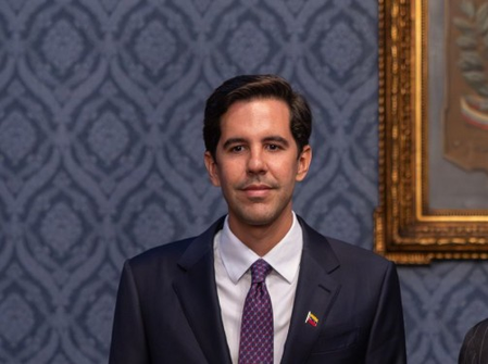 अमेरिका में डिप्लोमेटिक मिशन बना रहा है वेनेजुएला