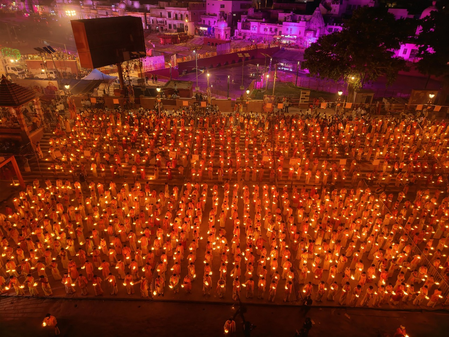 अयोध्या दीपोत्सव में डिजिटल आस्था की रोशनी, 'श्री मंदिर' ऐप से प्रज्वलित होंगे एक लाख दीप