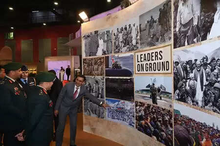 सेना प्रमुख ने विश्व पुस्तक मेले का किया दौरा, बोले- भारत का भविष्य युवाओं में निहित