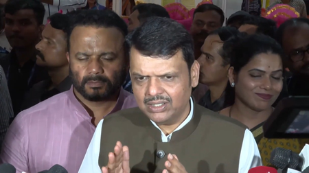 पुणे दुष्कर्म-हत्या मामला: सीएम फडणवीस ने की निंदा, बोले- फास्ट ट्रैक कोर्ट में चलेगा केस, आरोपी को मृत्युदंड की मांग