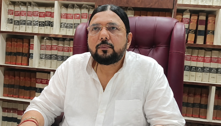 खान सर की अग्रिम जमानत याचिका खारिज होनी चाहिए, तथ्य छिपाए गए: रौशन आनंद के वकील