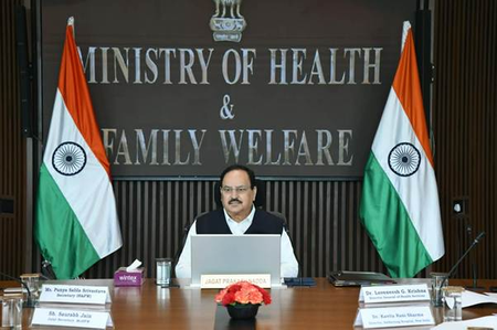 दिल्ली: जेपी नड्डा ने नजफगढ़ में ग्रामीण स्वास्थ्य प्रशिक्षण केंद्र के कामकाज की समीक्षा की
