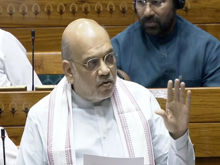 लोकसभा में बोले अमित शाह, 'जब बोलने का मौका होता है तब राहुल गांधी विदेश में होते हैं'