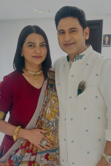 शादी की सालगिरह पर मनोज मुंतशिर ने पत्नी के लिए लिखा प्यारा नोट, बताया-सबसे बेहतरीन दोस्त