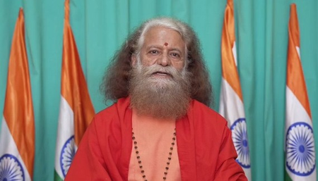 प्रधानमंत्री मोदी का जीवन आने वाली पीढ़ियों को प्रेरणा देता रहेगा: स्वामी चिदानंद सरस्वती