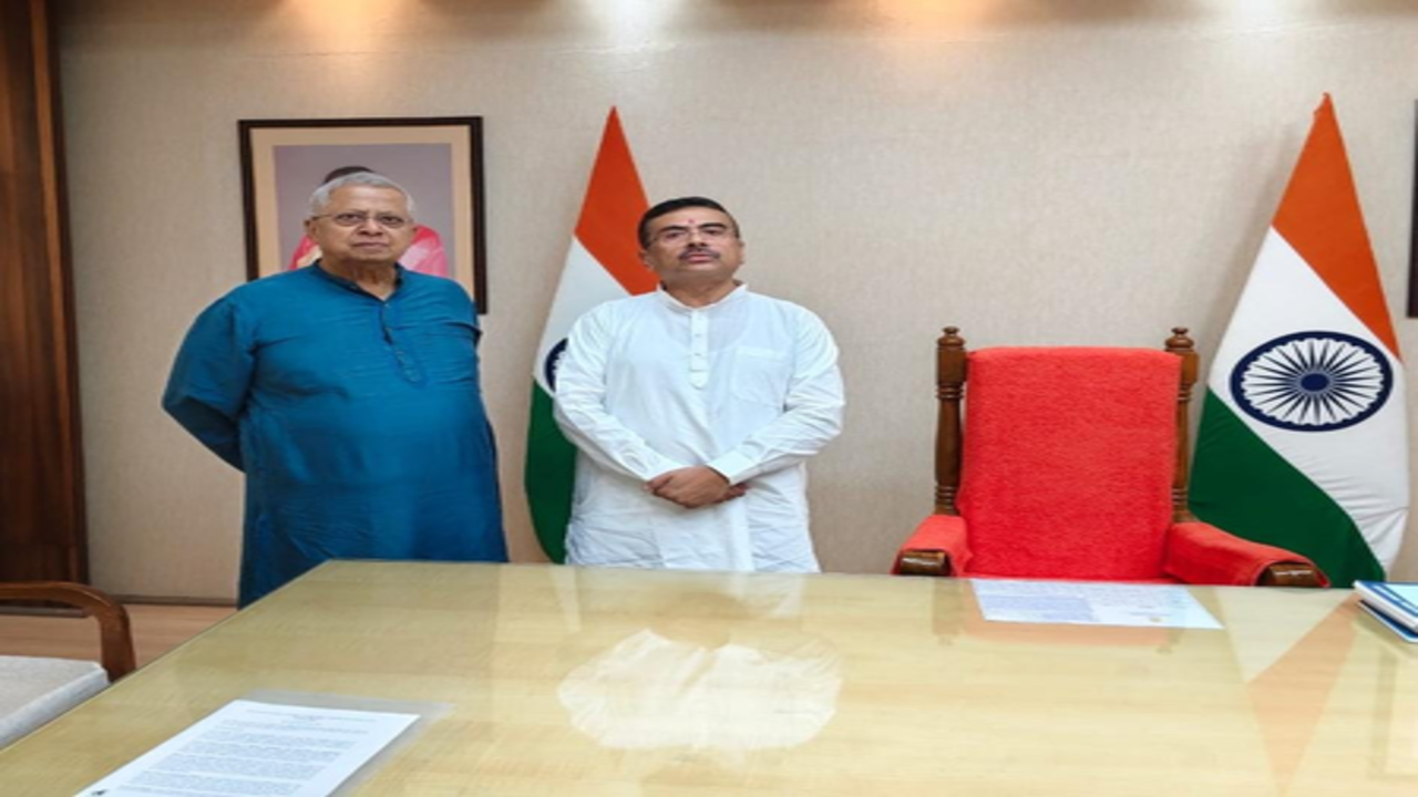 पश्चिम बंगाल में कम्युनिस्टों की वापसी को लेकर तथागत रॉय ने भाजपा को किया आगाह