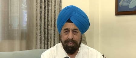 छात्रों के कंधे पर बंदूक रखकर अपनी राजनीतिक रोटियां सेंक रही थी कांग्रेस और सपाः आरपी सिंह