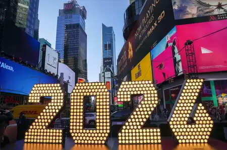 आतिशबाजी से बॉल ड्रॉप तक: 1907 की 'उस रात' कैसे टाइम्स स्क्वायर बना नववर्ष का प्रतीक