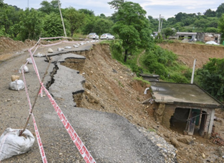गुवाहाटी में फ्लैश फ्लड के बाद अलर्ट, मुख्य सचिव ने दिए निर्देश