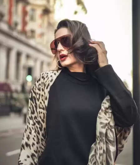 अक्षय खन्ना रातों-रात स्टार नहीं बने, यह बरसों की मेहनत का नतीजा है: अमीषा पटेल