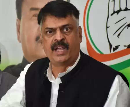 'ભાજપ લોકો ડબલ પાત્ર છે' કોંગ્રેસ નેતા રાજેશ ઠાકુર ઇન્ડો-પાક મેચ પર