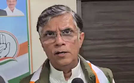 एसआईआर एक महत्वपूर्ण मुद्दा, हम बहुत पहले से सवाल उठाते रहे : कांग्रेस प्रवक्ता पवन खेड़ा