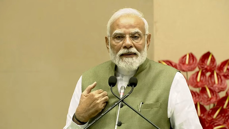 'शॉर्टकट विल कट यू शॉर्ट', प्रधानमंत्री मोदी का संदेश- 'शॉर्टकट के रास्ते से निकलें बाहर नौजवान'