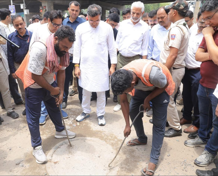 मंत्री प्रवेश वर्मा ने जखीरा अंडरपास का किया औचक निरीक्षण, बोले- दिल्ली में इस बार नहीं होने देंगे जलभराव, तैयारियां पूरी