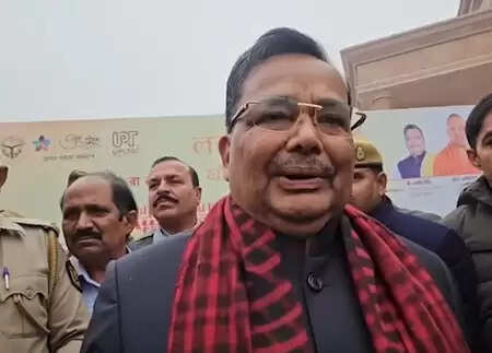 एसआईआर पर अखिलेश यादव का बयान तथ्यहीन : मंत्री जयवीर सिंह