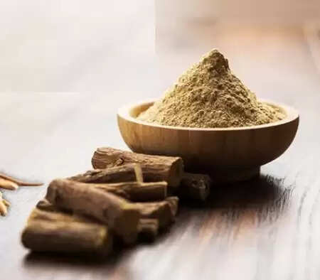 आयुर्वेदिक सुपर हर्ब मुलेठी : पिंपल्स और दाग-धब्बों का सफाया कर देता है ग्लो, जानें और भी फायदे