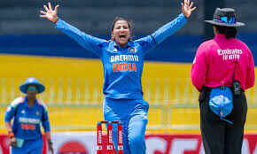 भारत ने साउथ अफ्रीका को रौंदकर एक और मैच जीता, स्नेह राणा ने खोला विकेटों का पंजा