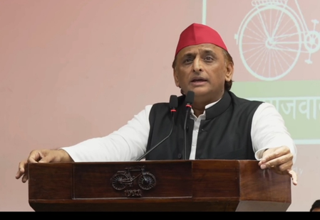 फॉर्म-7 के जरिए सपा समर्थकों के वोट काटे गए, 2022 में चुनाव आयोग की गड़बड़ी से नहीं बन सकी सरकार : अखिलेश