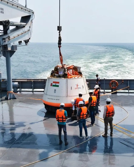 गगनयान की तैयारी में इसरो का बड़ा कदम: सफल हुआ श्रीहरिकोटा में इंटीग्रेटेड एयर ड्रॉप टेस्ट का परीक्षण