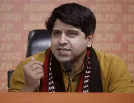 आबकारी नीति मामले में अरविंद केजरीवाल की बढ़ीं मुश्किलें, भाजपा ने साधा निशाना