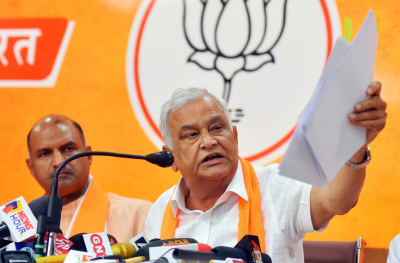 किरोड़ी लाल मीणा ने डोटासरा पर लगाए गंभीर आरोप, ओबीसी प्रमाणपत्र मामले में जांच और एफआईआर की मांग