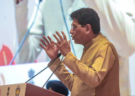 भारत की ओर बढ़ रहा है दीर्घकालिक वैश्विक निवेश, निवेशकों के लिए सबसे भरोसेमंद गंतव्य बना देश: पीयूष गोयल