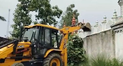 संभल प्रशासन ने 'अवैध' ईदगाह और मस्जिद को गिराया, ऑल इंडिया शिया पर्सनल लॉ बोर्ड ने की आलोचना