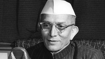 मोरारजी देसाई: इंदिरा गांधी को आंख दिखा छोड़ दिया था उप-प्रधानमंत्री का पद, फिर जब लौटे तो बने देश के पहले गैर-कांग्रेस पीएम
