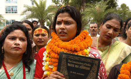 बांकीपुर उपचुनाव: निर्दलीय ट्रांसजेंडर उम्मीदवार प्रिया सिन्हा ने भरा नामांकन, सुरक्षा और रोजगार को बनाया मुद्दा