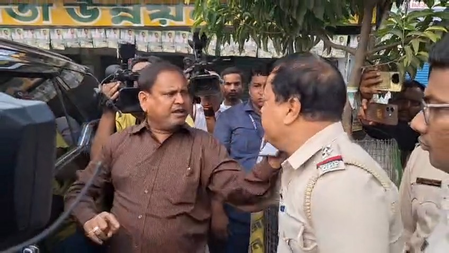 रेजीनगर उपचुनाव : पुलिस को धमकाने और एक पुलिसकर्मी का कॉलर पकड़ने के बाद हुमायूं कबीर गिरफ्तार