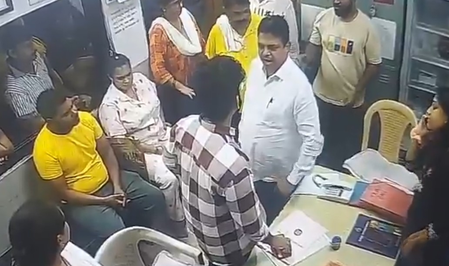 महाराष्‍ट्र: डॉक्टरों के संगठन ने शिवसेना कॉर्पोरेटर की गिरफ्तारी का स्वागत किया, जारी रहेगा 'ब्लैक रिबन' विरोध प्रदर्शन