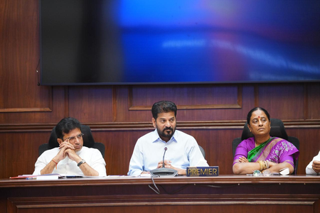 तेलंगाना के मुख्यमंत्री ने 'गोदावरी पुष्करम' के लिए घाटों के विस्तार के आदेश दिए