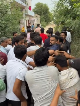 जयपुर में सरकारी स्कूल का निरीक्षण करने गई सीजेपी टीम पर हमला, मारपीट का लगाया आरोप