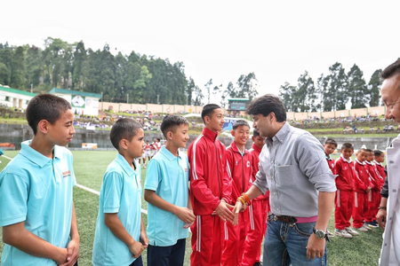 सिक्किम दौरे पर पहुंचे केंद्रीय मंत्री ज्योतिरादित्य सिंधिया ने की विभिन्न विकास परियोजनाओं की समीक्षा