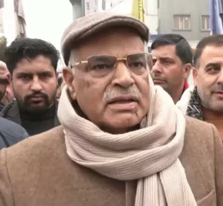 उमर अब्दुल्ला के बयान पर बोले अशोक कौल, 'समय-समय पर बिल में बदलाव होता रहना चाहिए'