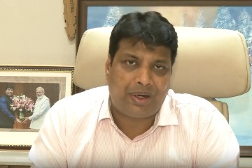 शशि थरूर के बयान पर भाजपा नेता बोले, एसआईआर पर कांग्रेस अपना रही दोहरा रवैया