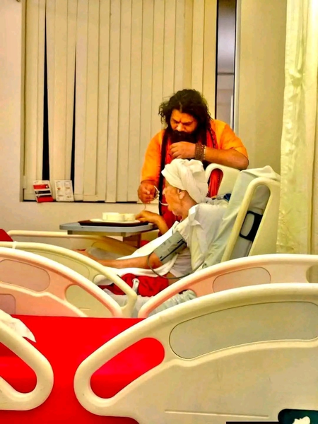 हनुमानगढ़ी के महंत संत रामदास का निधन, सीएम योगी ने जताया शोक